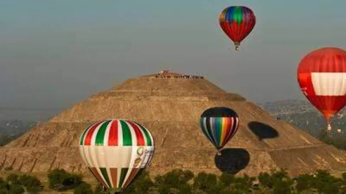 pirámides y globos